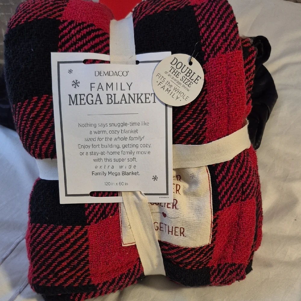 Red & Black Buffalo Check Family Throw